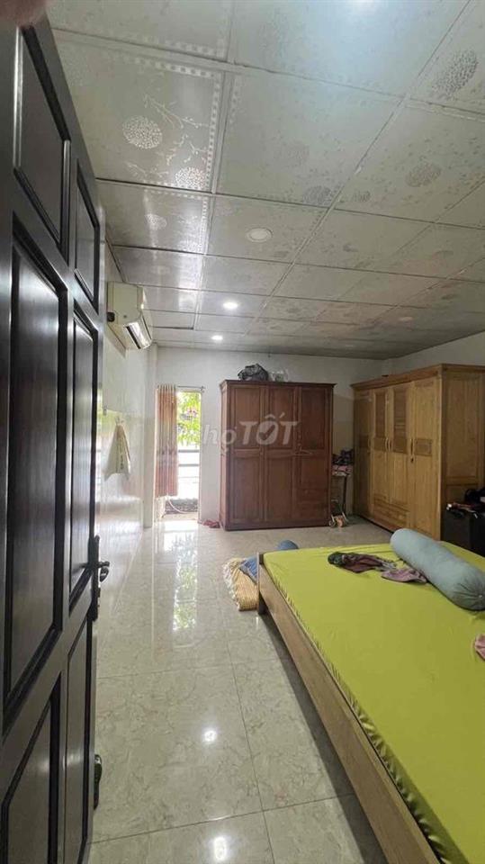 XE HƠI NGỦ TRONG NHÀ, DIỆN TÍCH TO GIÁ LẠI MỀM