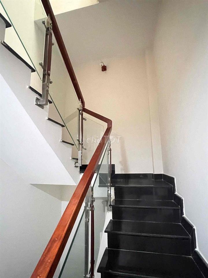 CĂN CÓ LỖI GIÁ THẤP NHẤT CHỢ LÊ ĐÌNH CẨN ( dt thật 68,4m2)