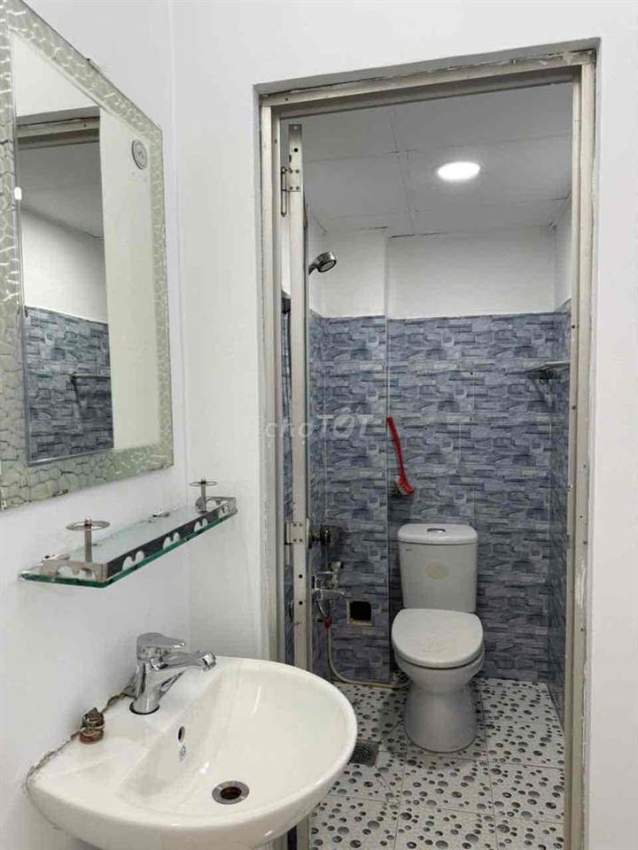 Gần Aeon Tân Phú, dt 35m2, 2 tầnd, 2PN, hẻm 3m