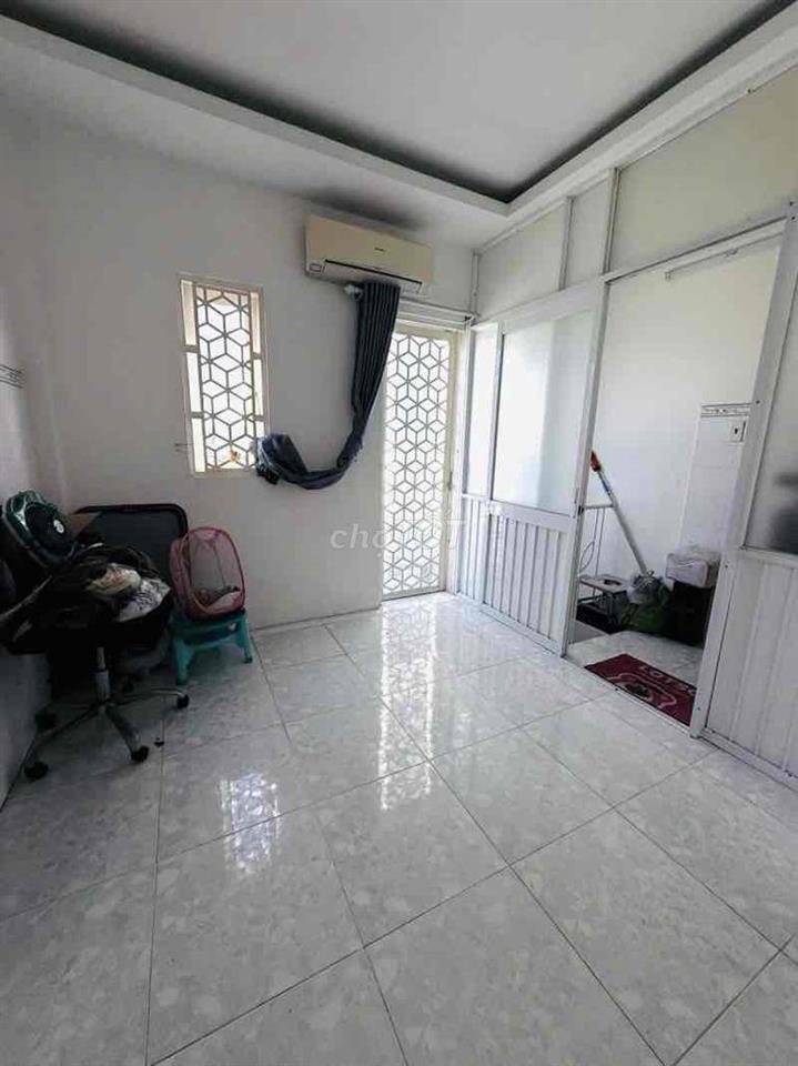 Sát bên Aeon Tân Phú, dtsd 42m2, 2PN, hẻm gần 4m thông, giá 2.68ty
