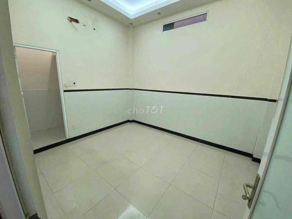 Nguyên căn, dt 4x14, 3PN, 2WC, hẻm oto sát bên Aeon Tân Phú