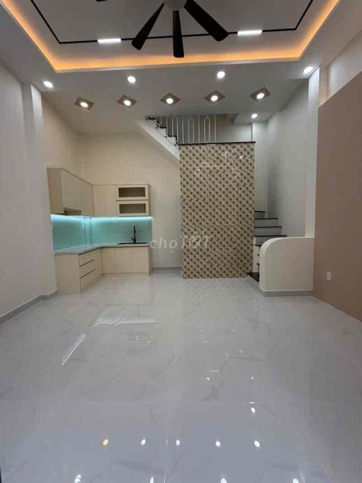 BÁN NHÀ - 3.850ty - Sát bên KDC Bầu Cát