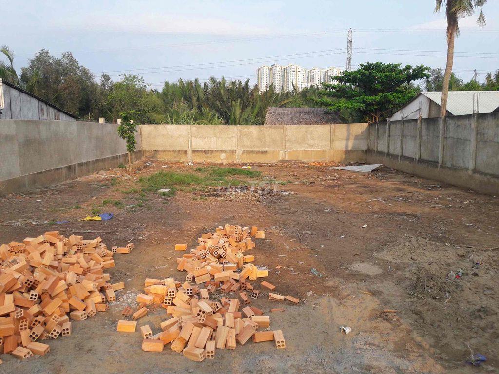 Cho thuê đất dài hạn phù họp làm kho bãi- gara xe.