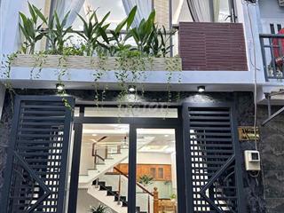 CẦN BÁN CĂN NHÀ TỰ TAY THIẾT KẾ, VÌ LÍ DO ĐI NƯỚC NGOÀI, NHÀ MỚI ĐẸP.