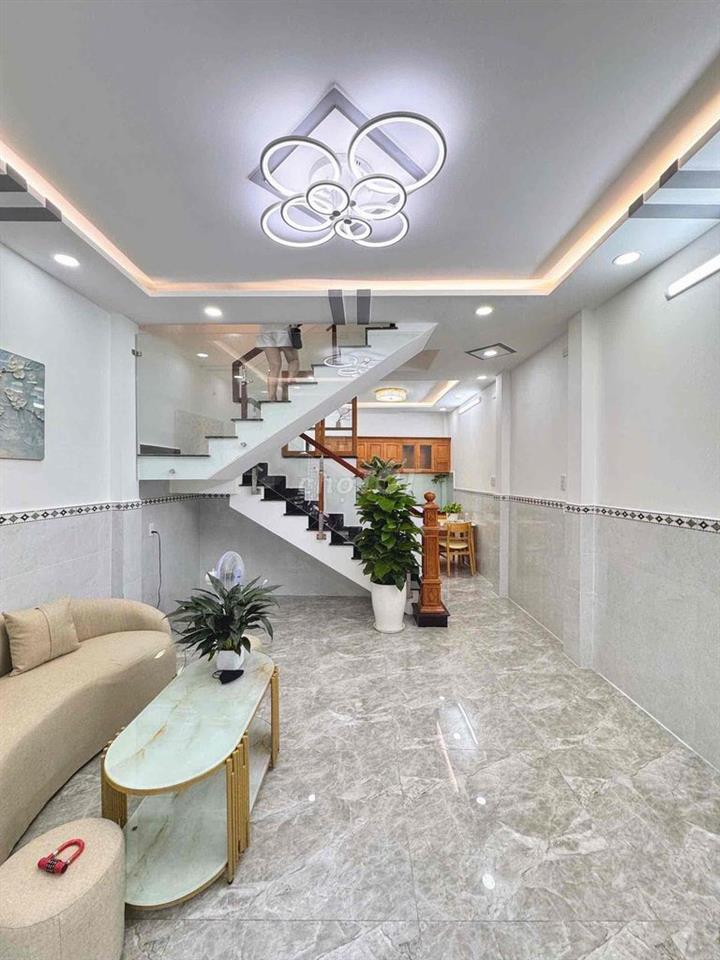 CẦN BÁN CĂN NHÀ TỰ TAY THIẾT KẾ, VÌ LÍ DO ĐI NƯỚC NGOÀI, NHÀ MỚI ĐẸP.