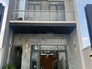 NHÀ ĐẸP GIÁ RẺ - 1 TRỆT 1 LẦU - KHU DÂN CƯ HIỆN HỮU