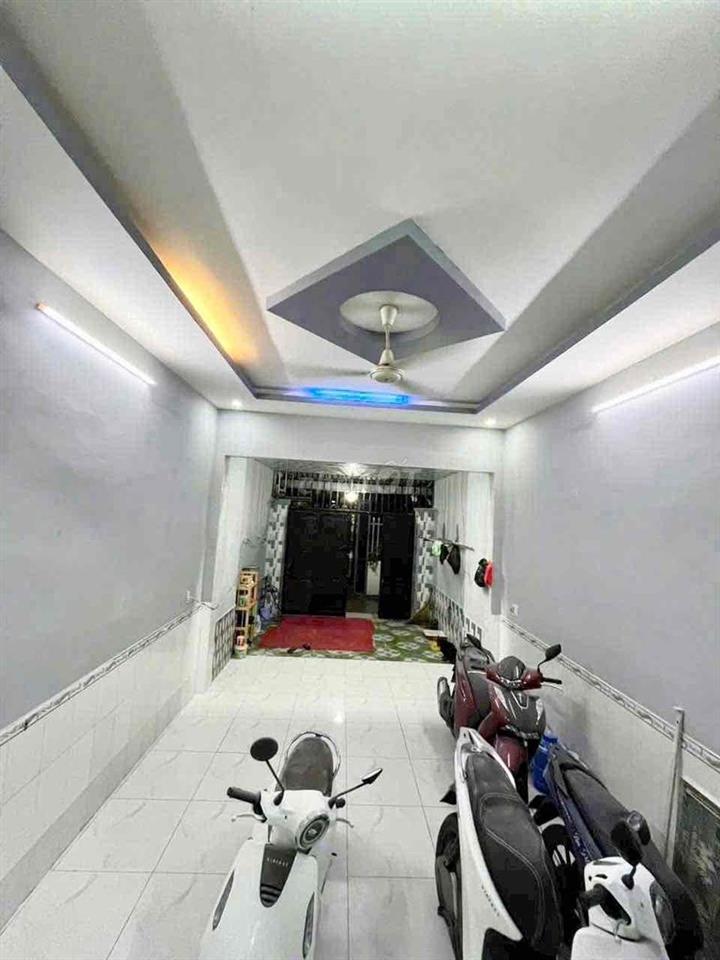BÁN NHÀ LONG AN GẦN CHỢ BÌNH CHÁNH- 80M2- 2 TẦNG- HẺM XE HƠI- 1,95 TỶ.