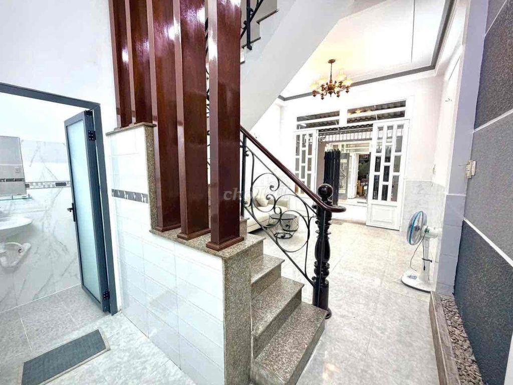 BÁN NHÀ 4 TẦNG KIÊN CỐ- ĐƯỜNG SỐ THÔNG LÊ VĂN QUỚI- BÌNH LONG - 40M2