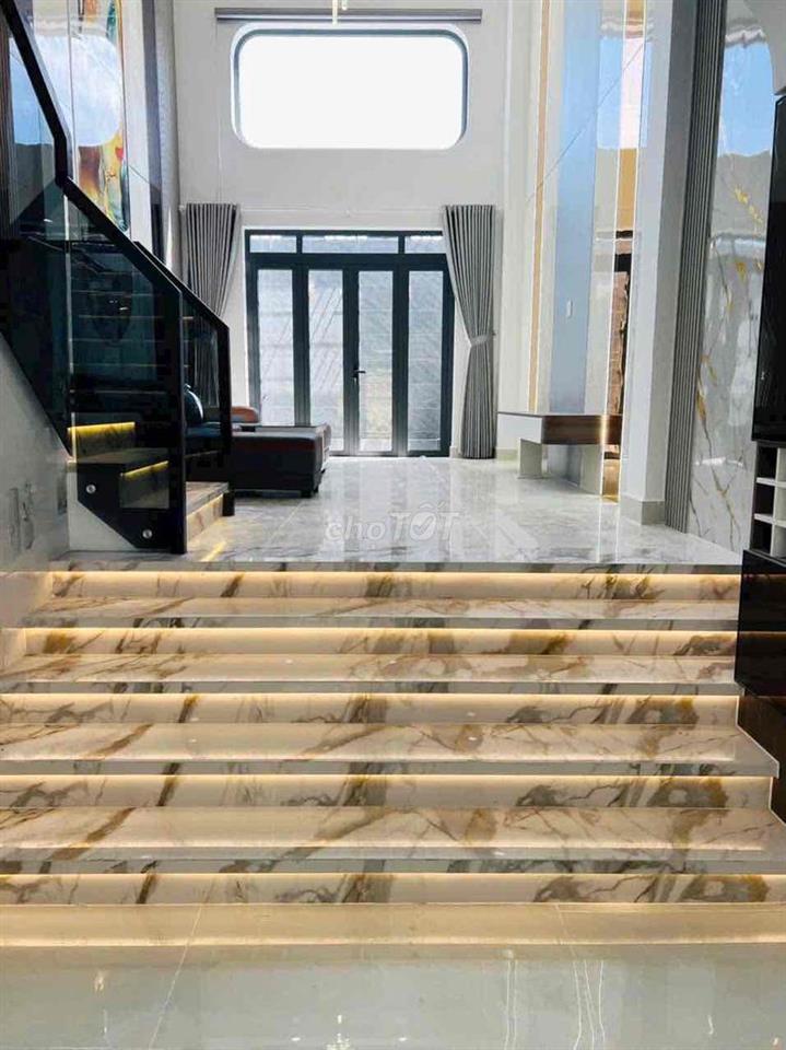 BÁN NHÀ KHU CAO TẦNG SANG TRỌNG LIÊN KHU 4-5- BÌNH TÂN- 5 TẦNG- 61M2