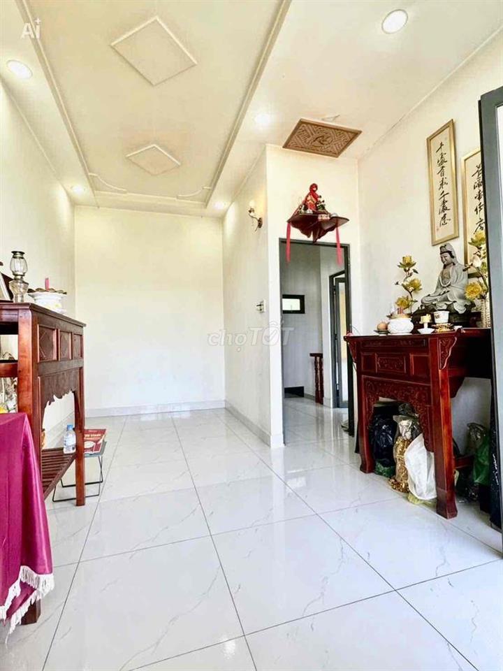 BÁN NHÀ GẦN CHỢ LONG THƯỢNG - LONG AN- NGANG 7M- 60M2- 2 TẦNG- 3PN