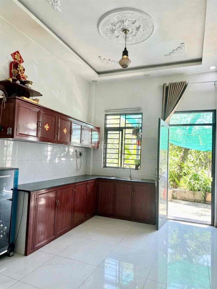 BÁN NHÀ GẦN CHỢ LONG THƯỢNG - LONG AN- NGANG 7M- 60M2- 2 TẦNG- 3PN