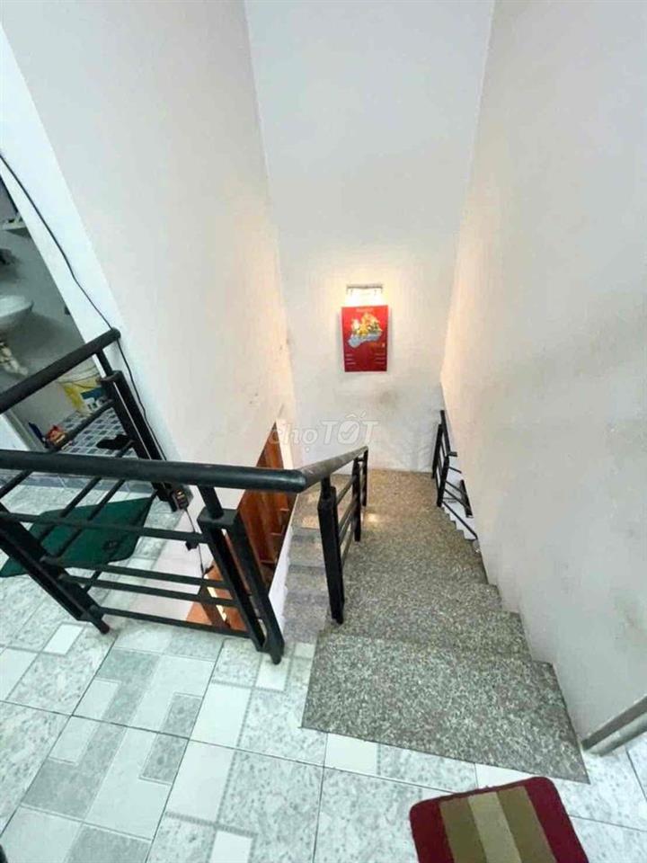 BÁN NHÀ LÊ VĂN QUỚI - BÌNH TÂN- HẺM XE HƠI- 2 TẦNG-  55M2 - NỞ HẬU