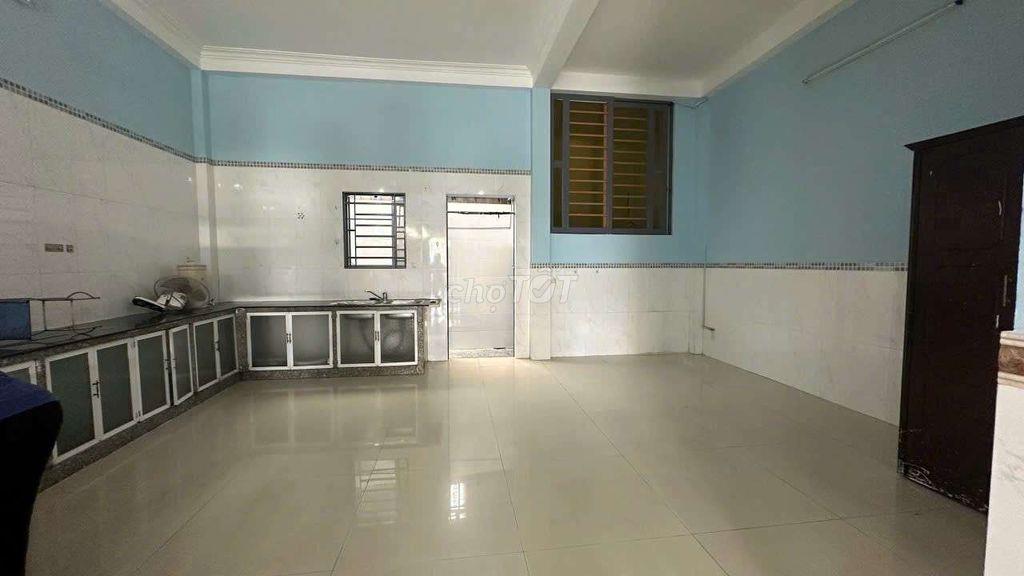 nhà đường ql50.xả bình hưng giáp quận 8.gằn khu dân cư phong phú 4.SHR