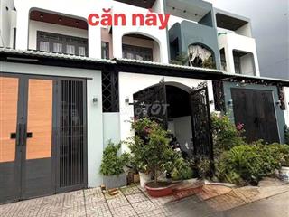 nhà bán xả mỷ lộc Long an tây ninh.đường tỉnh 835A.1lk xe hơi vô nhà