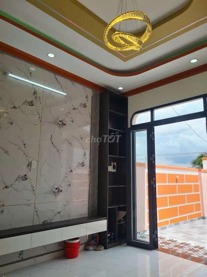 nhà bán ở đường đòan văn diệu xả mỷ lộc LA tây ninh mới.xe hơi tới nhà