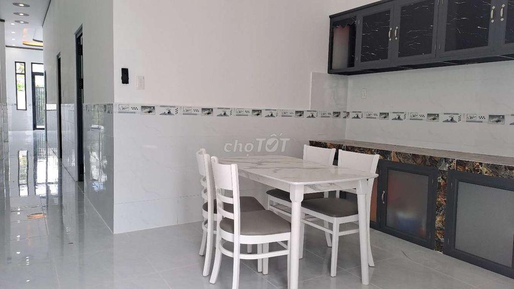 nhà bán ấp lộc trung xả mỷ lộc AL tây ninh mới.nhà shr xe ba tới nhà.