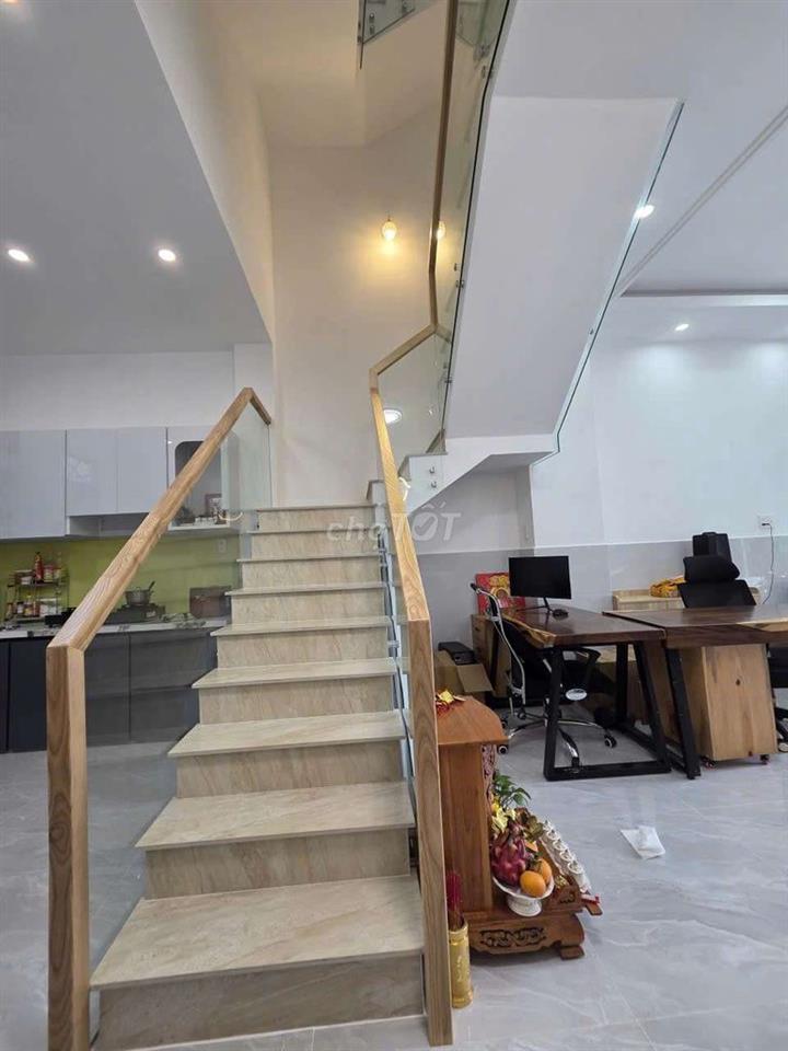 Nhà hẻm nhựa 13m có lề 131 An Dương Vương P.An Lac tphcm