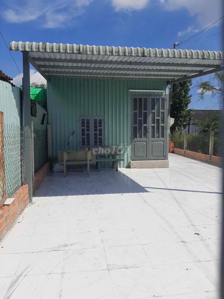 Nhà tại xã Hưng Long 5x16m Giá 850  triệu