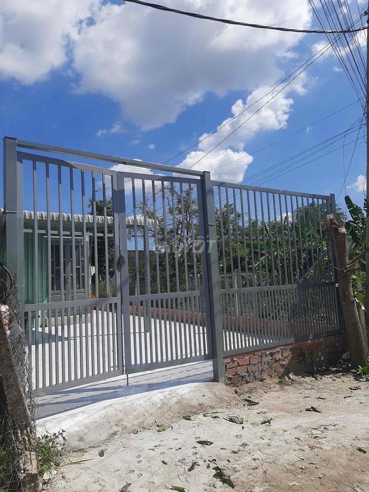 Nhà tại xã Hưng Long 5x16m Giá 850  triệu