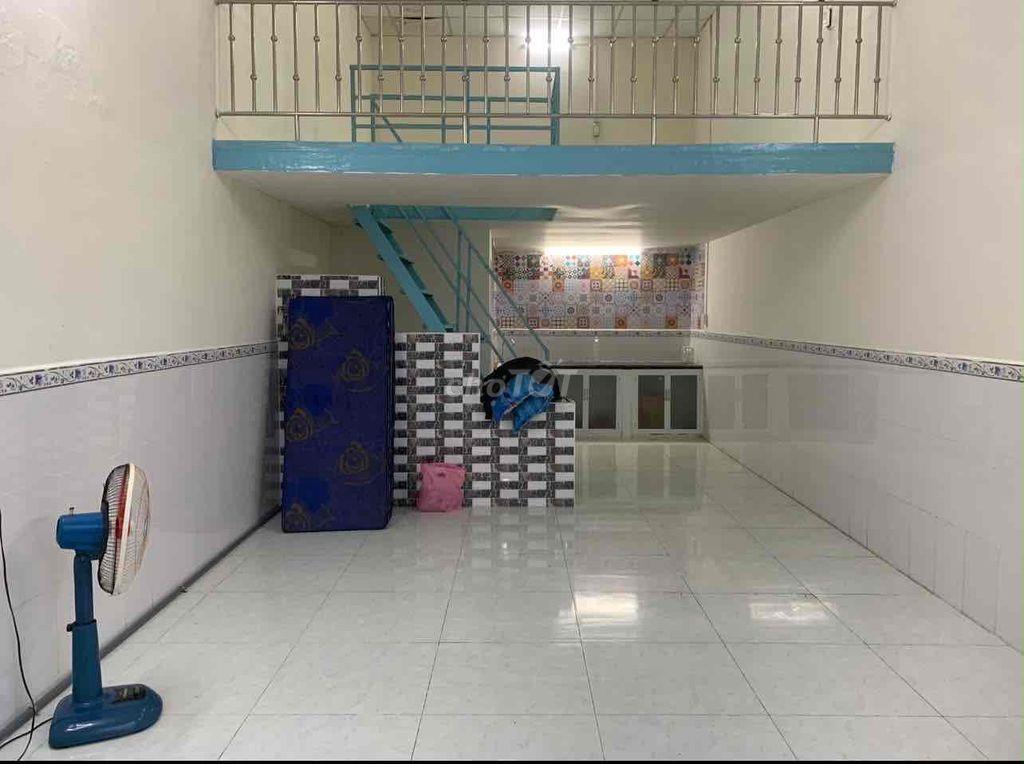 nhà bán mặt tiền 4B gần cao tốc