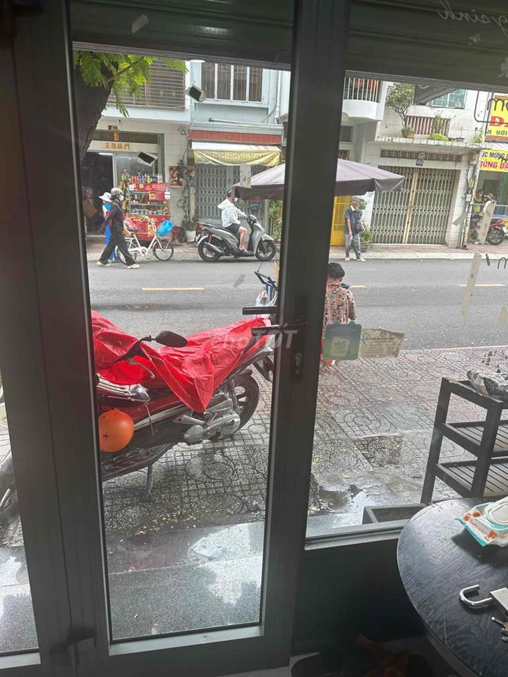 Cho thuê mặt bằng kinh doanh quận 10