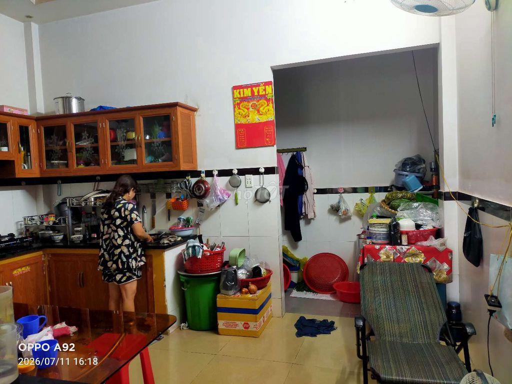 GẤP LẮM RỒI GIẢM SẬP SÀN LUÔN  CĂN NHÀ NGAY PHẠM VĂN BẠCH P15TÂN BÌNH 