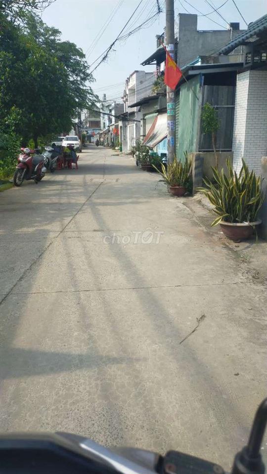 ĐẤT THỔ CƯ NGAY ĐƯỜNG LÊ THỊ NGÂY VĨNH LỘC A BÌNH CHÁNH DT 147M2 TC