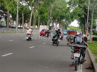 NHÀ NGAY ĐƯÓNG SỐ 5 KẾ AEON TÂN PHÚ  71M.  5TẦN CÓ THANG MÁY  500KG