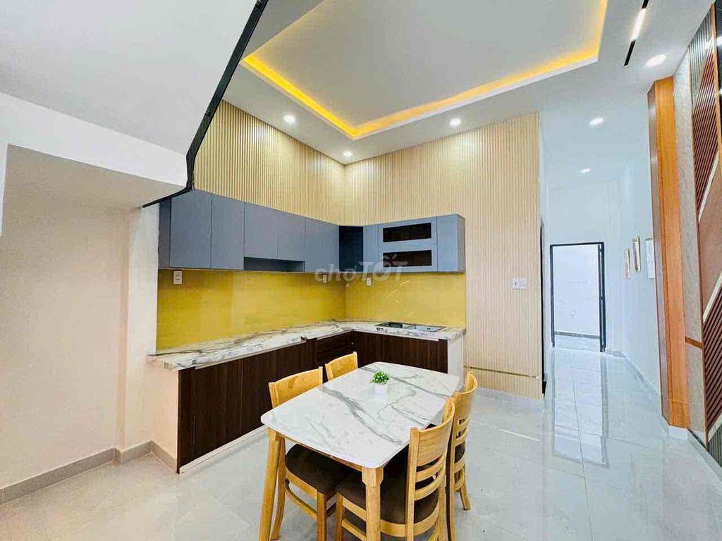 HẠ GIÁ BÁN GẤP NHÀ NGAY CHỢ LONG THƯỢNG VỀ BÌNH CHÁNH CHỈ 5 PHÚT