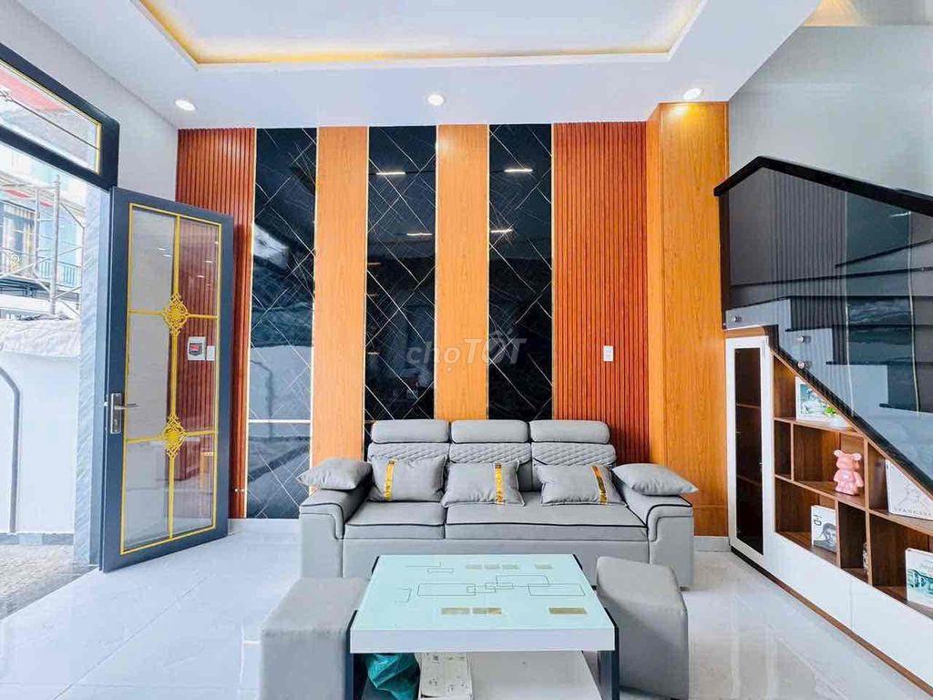 HẠ GIÁ BÁN GẤP NHÀ NGAY CHỢ LONG THƯỢNG VỀ BÌNH CHÁNH CHỈ 5 PHÚT