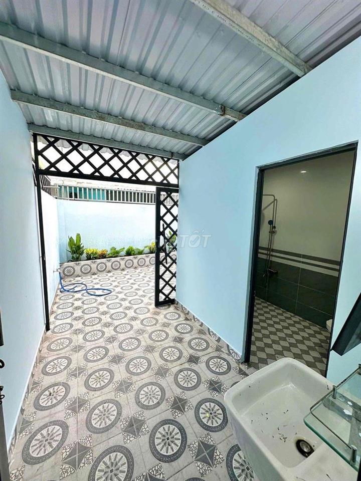 CHỦ BỂ NỢ BÁN NHANH NHÀ PHỐ ĐƯỜNG LỚN SỔ HOÀN CÔNG TẶNG NỘI THẤT 2T490