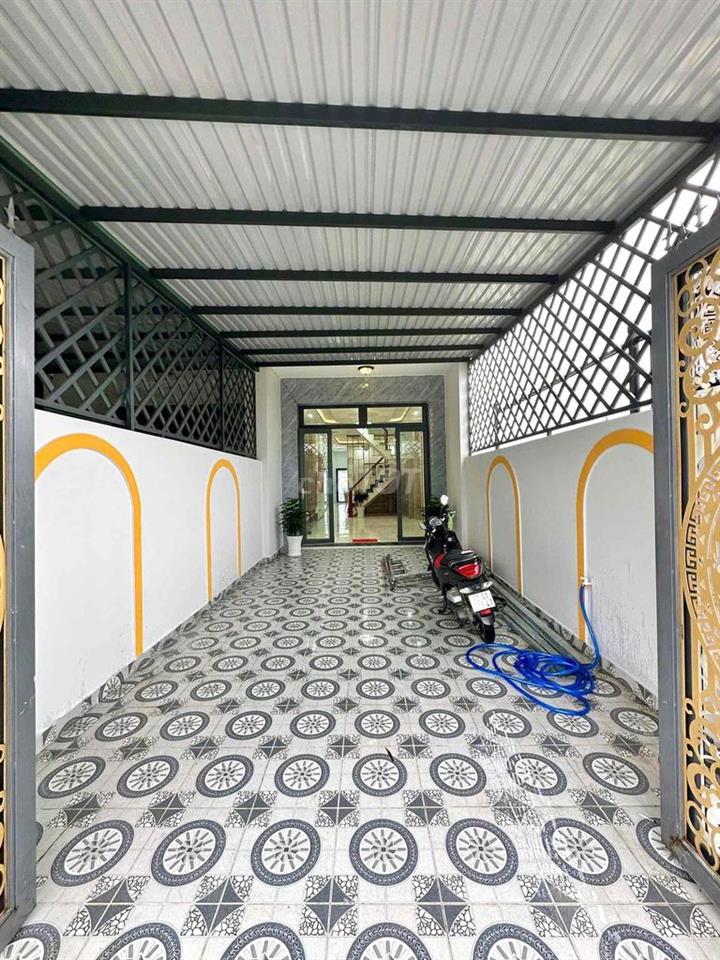 CHỦ BỂ NỢ BÁN NHANH NHÀ PHỐ ĐƯỜNG LỚN SỔ HOÀN CÔNG TẶNG NỘI THẤT 2T490