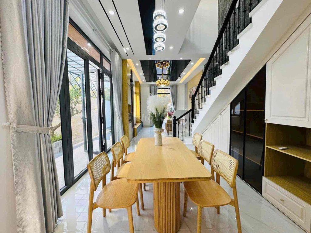 SIÊU PHẨM VILLA SÂN VƯỜN NGHĨ DƯỠNG 288m2-SỔ HOÀN CÔNG -TẶNG NỘI THẤT