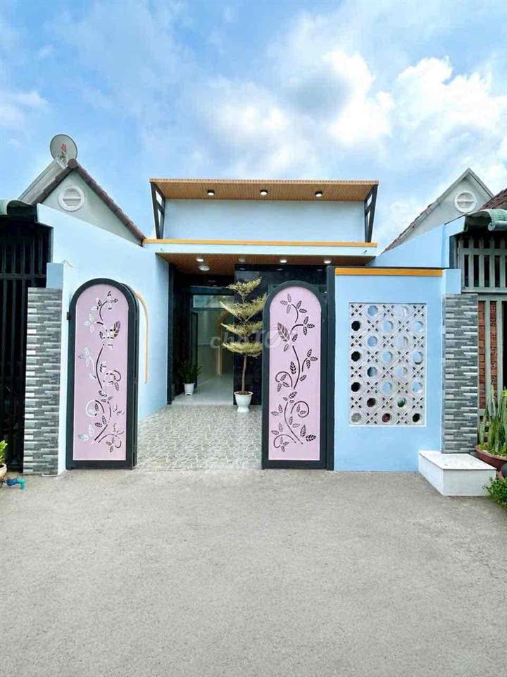 🔥 NHÀ CẤP 4 ĐẸP – GIÁ  1 TỶ 650-DỌN VÀO Ở NGAY -SHR - TẶNG NỘI THẤT