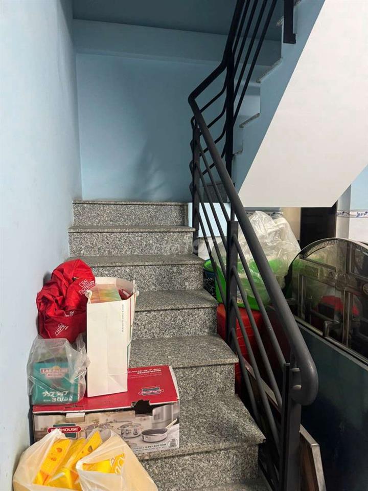 Mình cần bán nhà chính chủ của ba mẹ ở đường Võ Văn Vân 