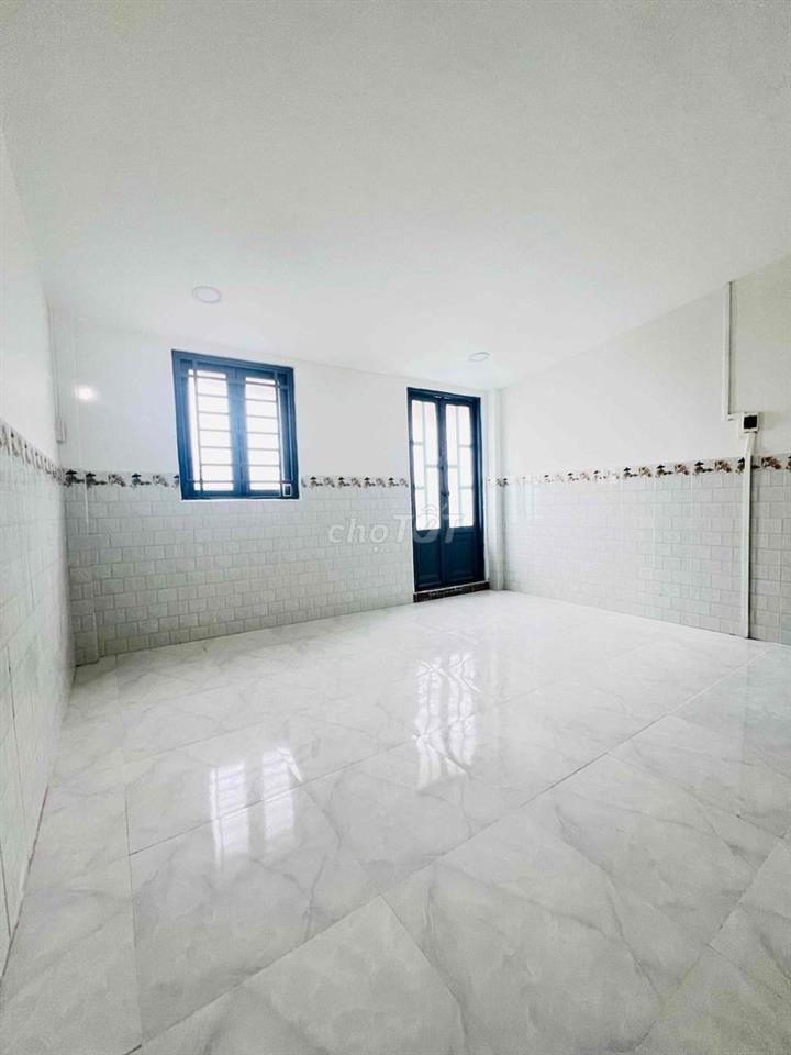 QUẬN 8 – Nhà C2 phạm hùng