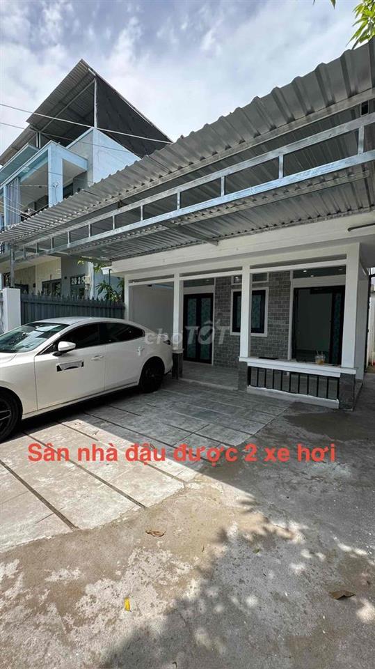 Mình chính chủ cần bán nhà có sân vườn, để được 2 xe ô tô: 6m3x21m