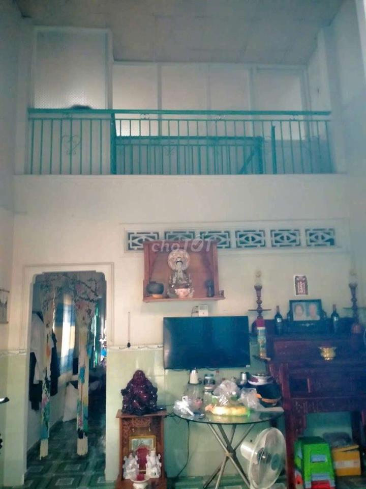 Nhà Bán sát Trường học ngày chợ lê thị ngay 4x12m 
