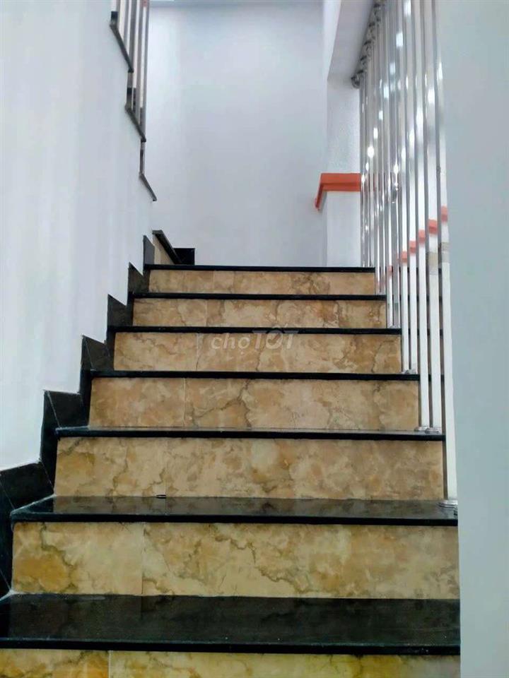 Nhà đán đẹp lung linh 4x13m