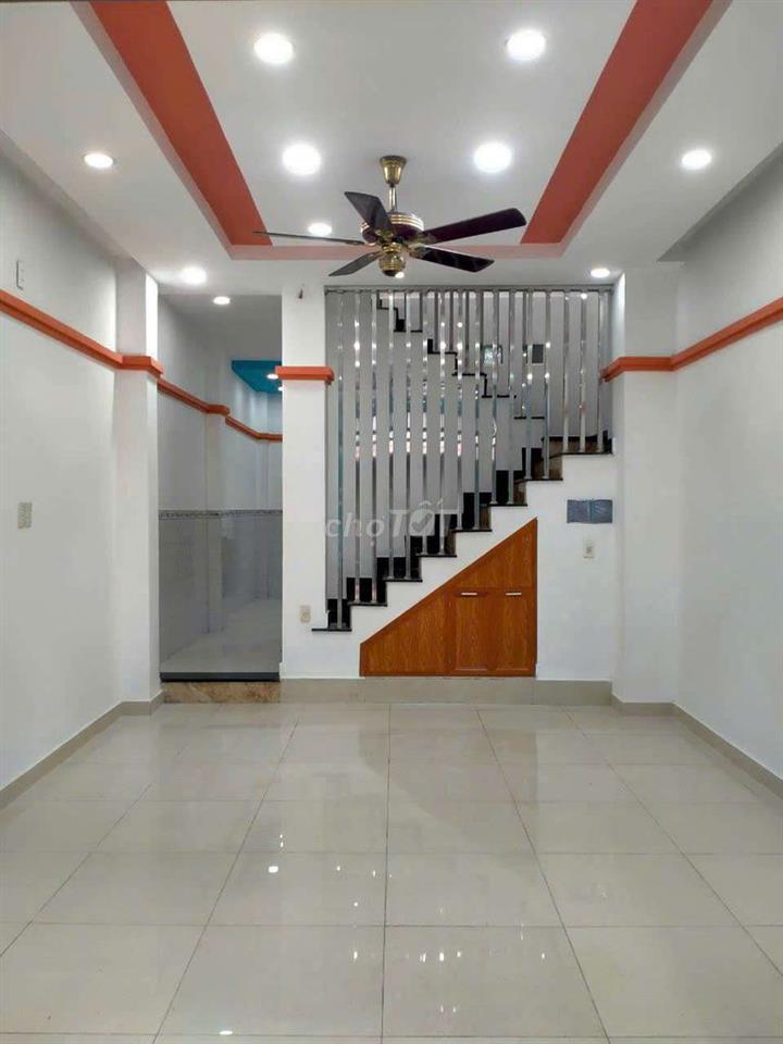 Nhà đán đẹp lung linh 4x13m