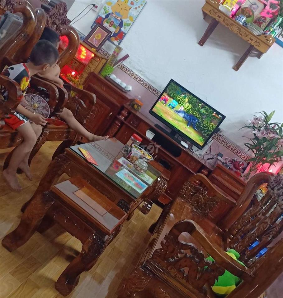 Do chuyển về quê nên mình cần bán căn nhà của mình đang ở