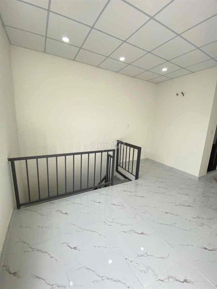 cần bán nhà chính chủ Qlộ 50