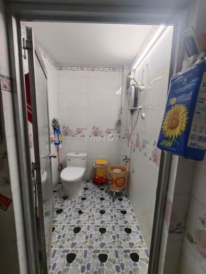 Nhà ở Tân Bửu Huyện Bến lức cũ giáp bình chánh có sổ riêng