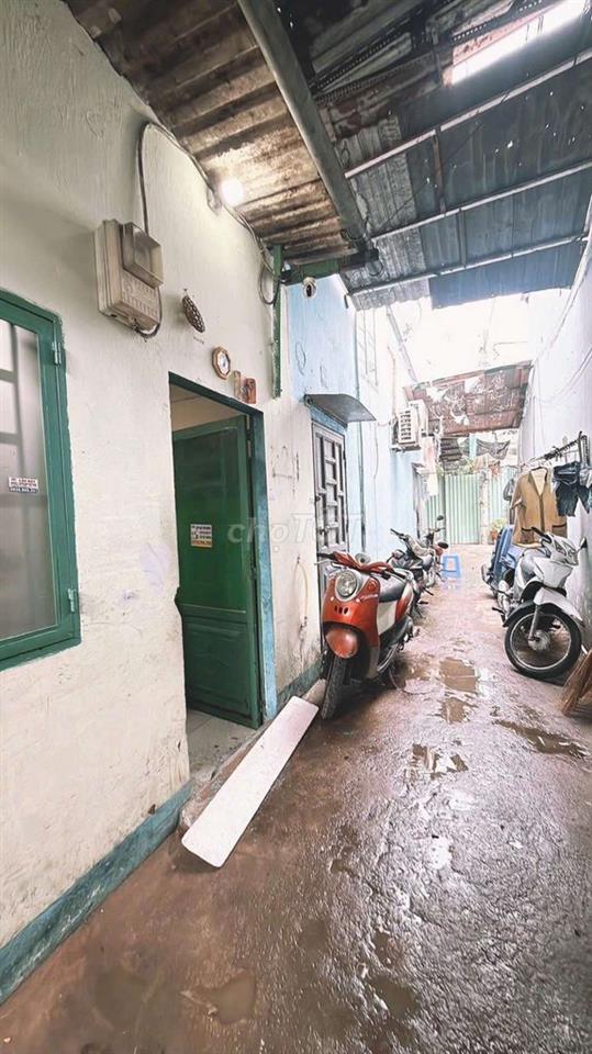 BÁN NHÀ 3X8 CÓ GÁC LỬNG ĐƯONG NGUYỄN VẶ LINH KẾ CẦU XÓM CỦI HẺM TO
