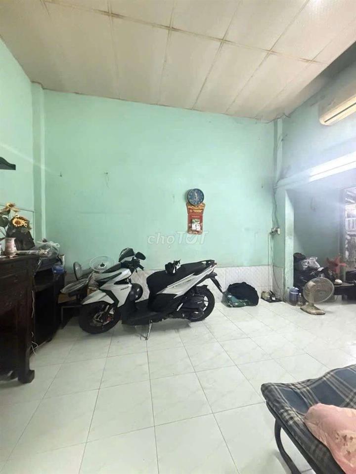 BÁN NHÀ 30,5M2 HẺM ĐƯONG TÂN MỸ KẾ ĐH TÀI CHÍNH MARKETING SÁT MẶT TIỀN