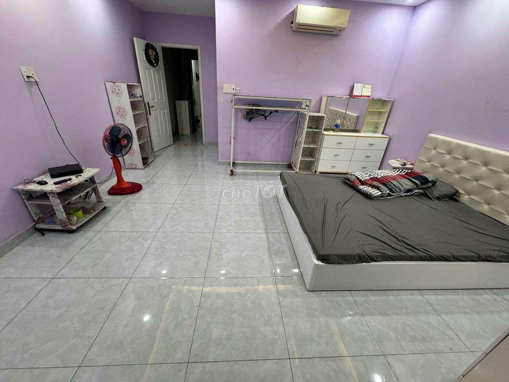 CHO THUÊ PHÒNG TRỌ 50M2 2PN CÓ BAN CÔNG KHU NAM LONG ĐỐI DIỆN VINCOME