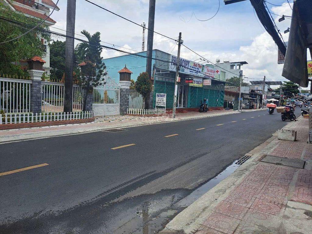 CHO THUÊ NHÀ MẶT TIỀN LÊ VĂN LƯONG TIỆN KINH DOANH KẾ CAO TỐC BẾN LỨC 