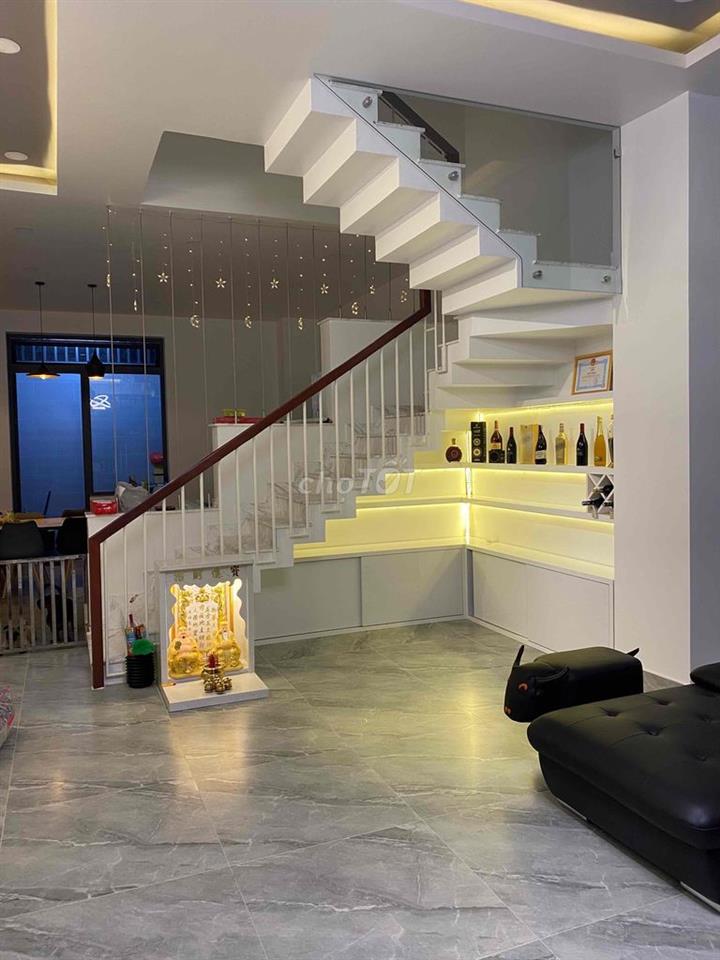 cần bán nhà sổ hồng chính chủ