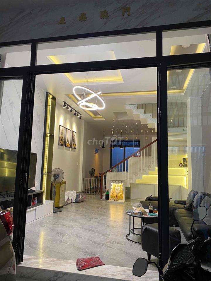 cần bán nhà sổ hồng chính chủ