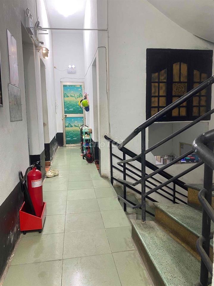 Phòng Lầu 1,nội thất  full,Kinh Dương Vương,cửa vân tay giờ giấc tự do